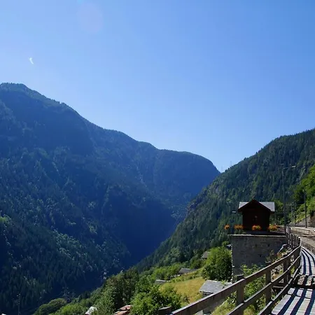 Lieu Secret 2 Dans Les Alpes Suisses Le Tretien