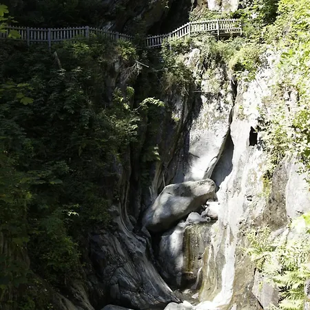 Chalet Lieu Secret 2 Dans Les Alpes Suisses *