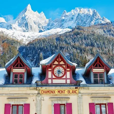 Lieu Secret 2 Dans Les Alpes Suisses Alpehytte *